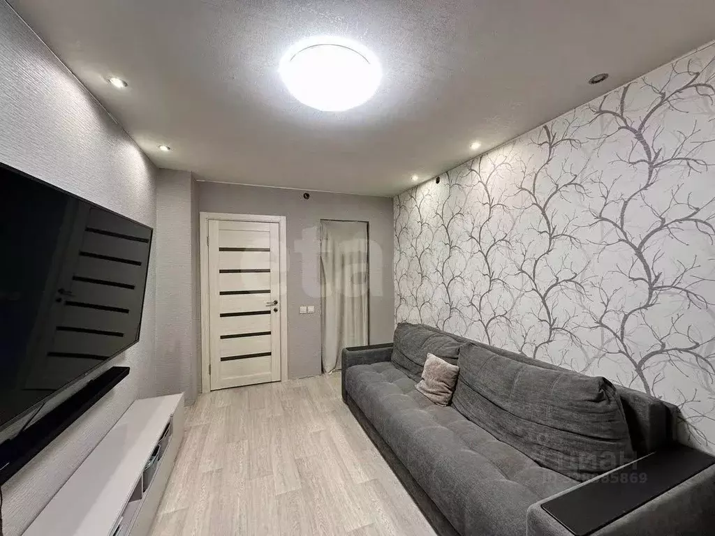 2-к кв. Алтайский край, Барнаул ул. Никитина, 107 (42.2 м) - Фото 1