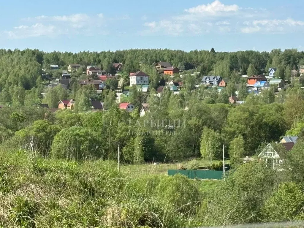 Участок в Московская область, Наро-Фоминский городской округ, д. ... - Фото 1