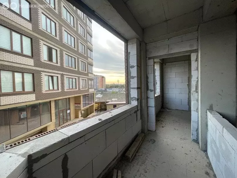 1-комнатная квартира: Хасавюрт, улица Акаева, 3 (50 м) - Фото 0
