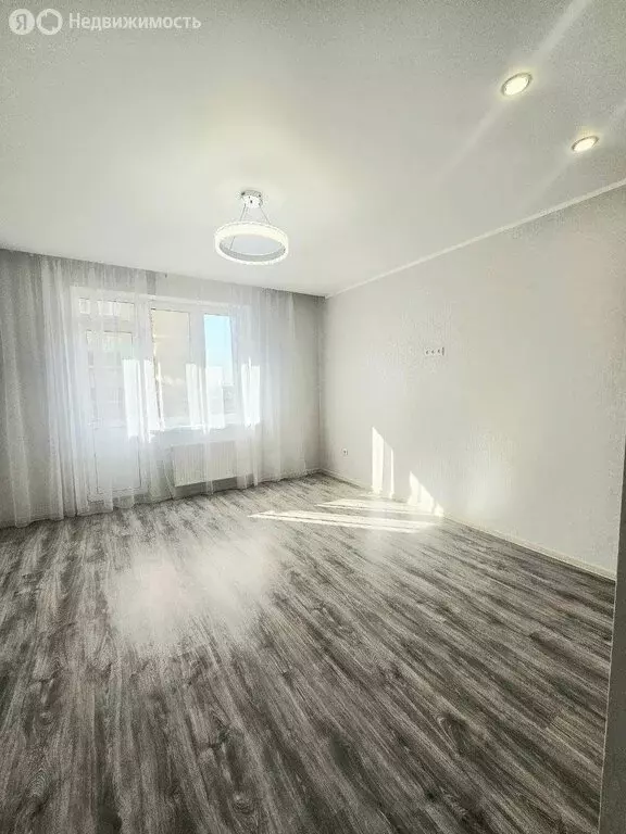 Квартира-студия: Краснодар, улица Лётчика Позднякова, 2к10 (23 м) - Фото 1