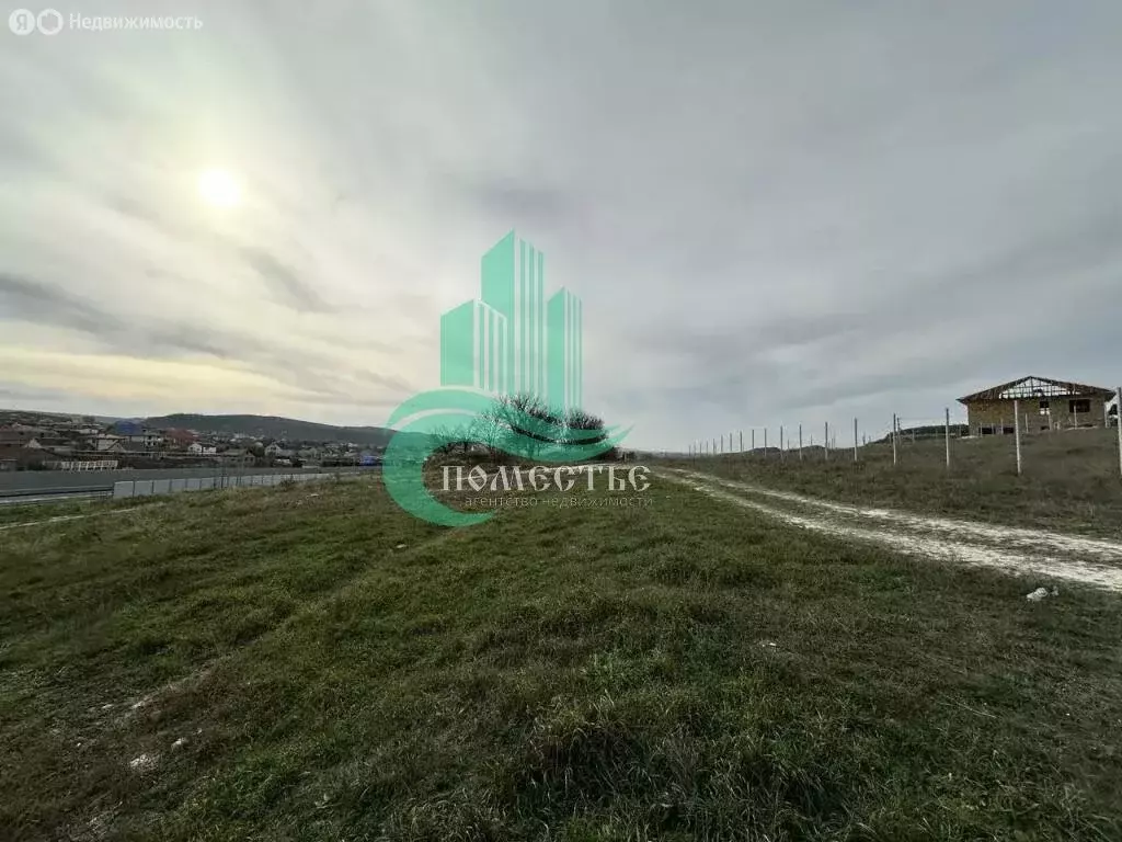 Участок в Бахчисарайский район, Почтовское сельское поселение, село ... - Фото 1