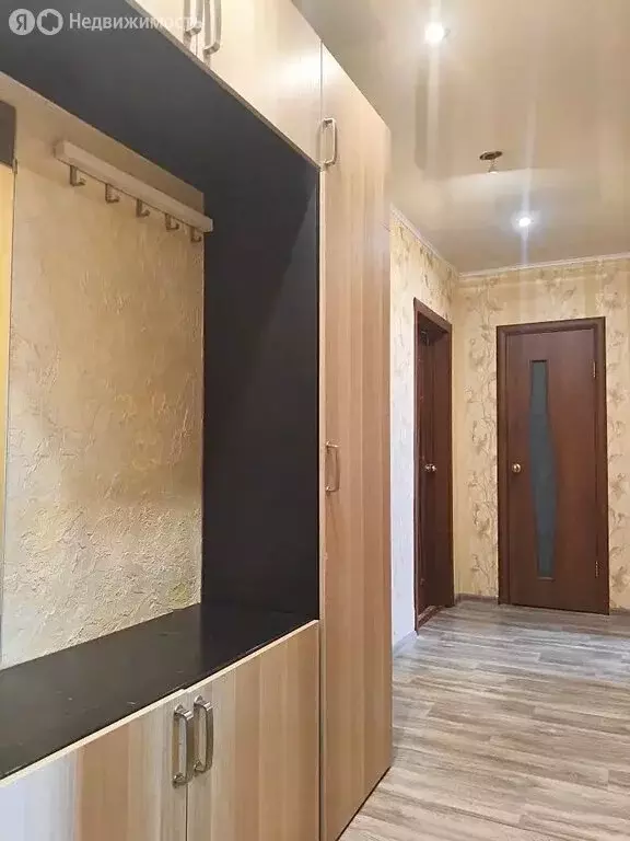 3-комнатная квартира: Тольятти, проспект Степана Разина, 48 (59 м) - Фото 1