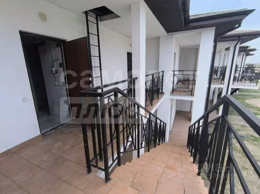 Студия Крым, Черноморский район, с. Межводное ш. Черноморское, 35 ... - Фото 1