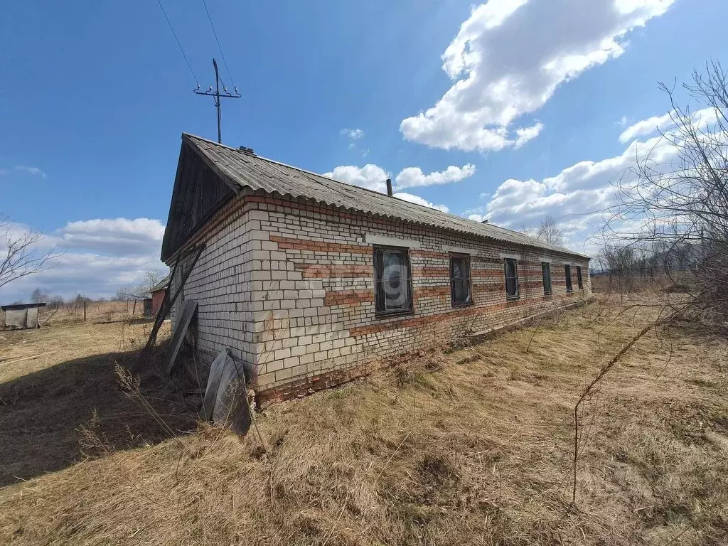 Дом в Приморский край, Яковлевский муниципальный округ, с. ... - Фото 0