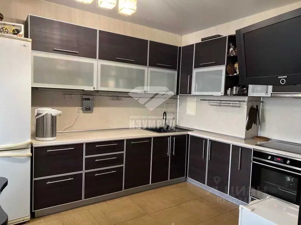 3-к кв. Кемеровская область, Кемерово ул. Свободы, 33 (81.4 м) - Фото 1