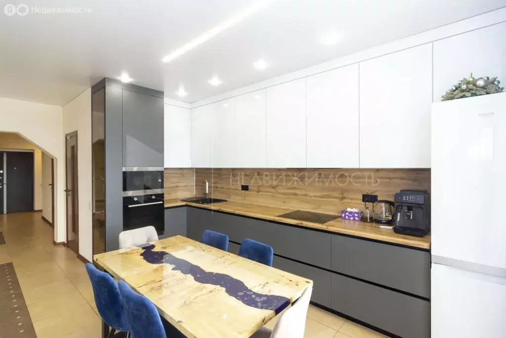 2-комнатная квартира: Тюмень, улица Самарцева, 8 (89.3 м) - Фото 2