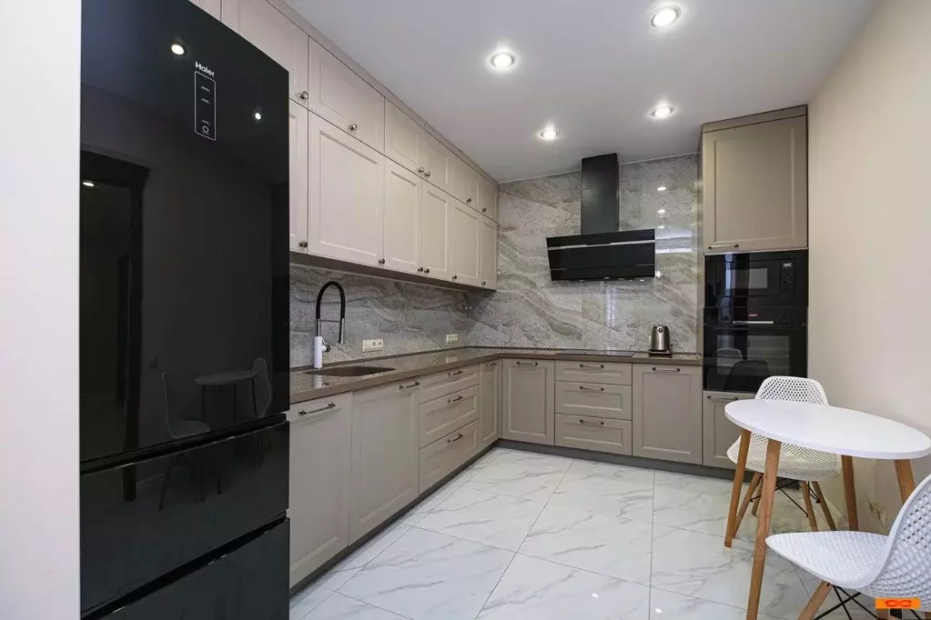 3-к кв. Новосибирская область, Новосибирск ул. Якушева, 33 (120.0 м) - Фото 1