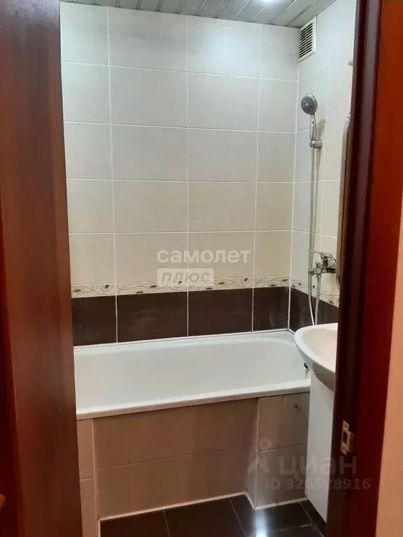 2-к кв. Липецкая область, Липецк ул. Бунина, 12 (58.0 м) - Фото 2