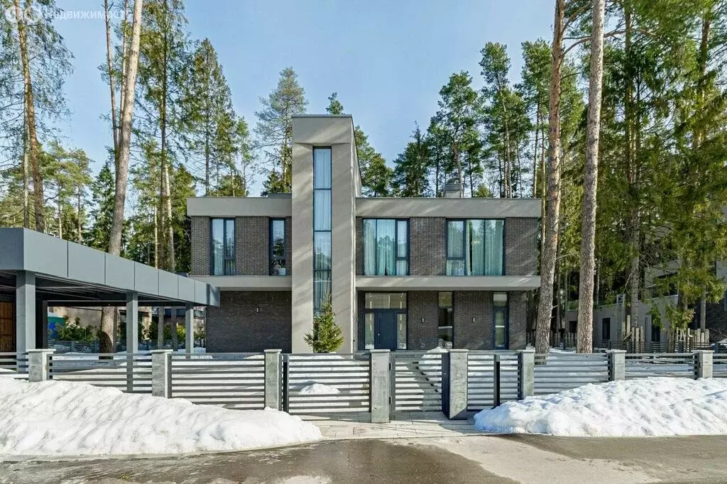 Дом в Одинцовский городской округ, КП Маслово парк (400 м) - Фото 1