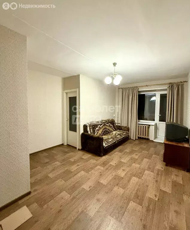 1-комнатная квартира: Нижний Новгород, проспект Ильича, 47 (29.4 м) - Фото 0