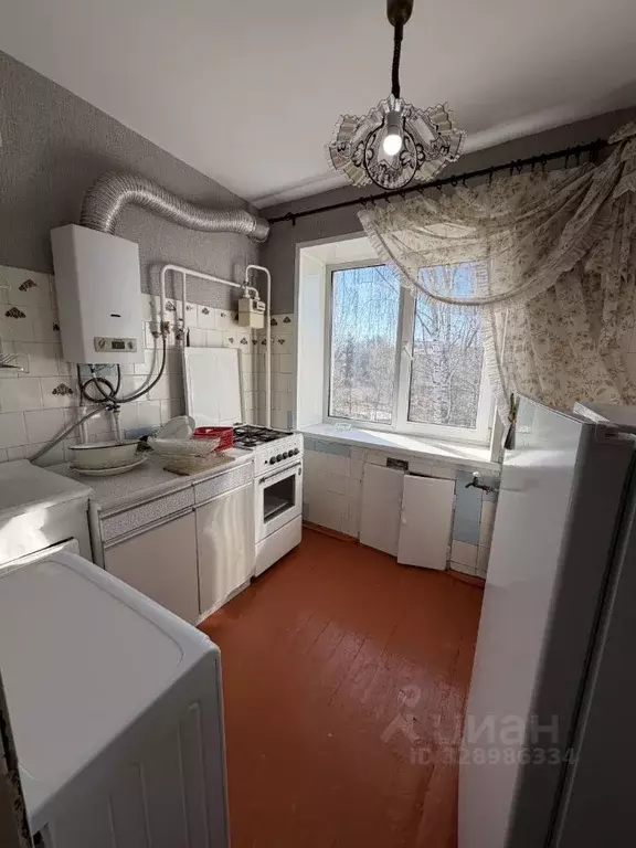 2-к кв. Псковская область, Великие Луки наб. Лейтенанта Шмидта, 11 ... - Фото 1