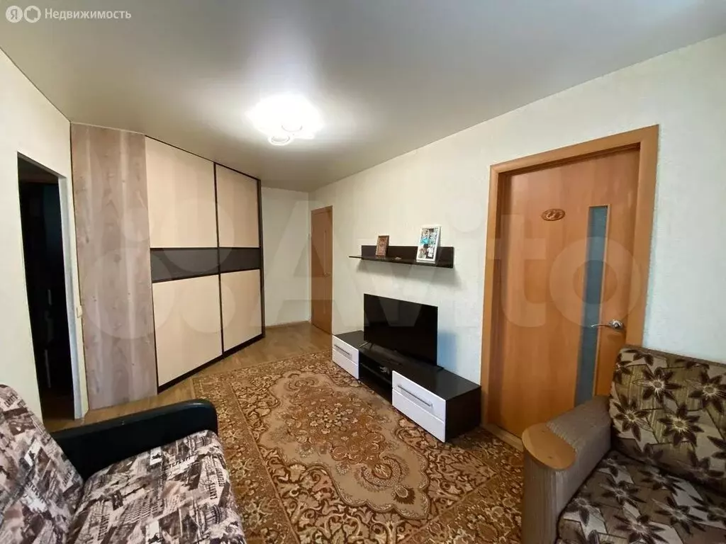 3-комнатная квартира: Челябинск, 3-я Арзамасская улица, 7 (42.2 м) - Фото 0