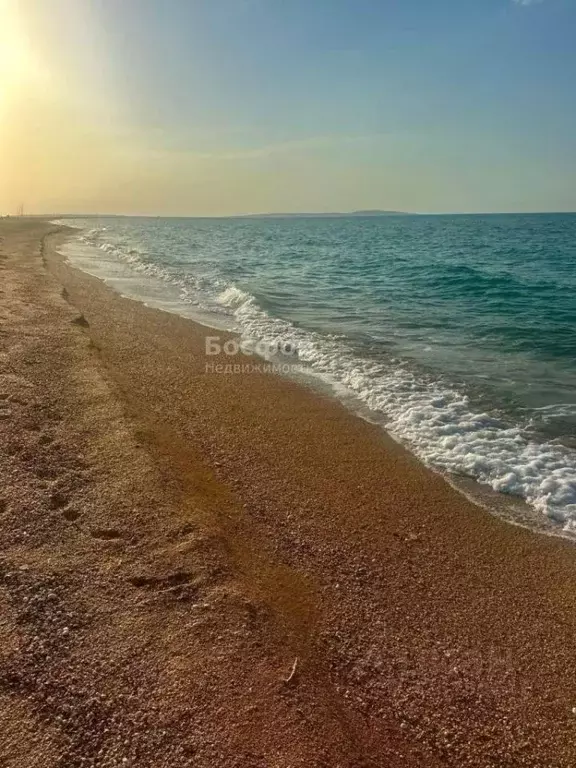 Участок в Крым, Щелкино Ленинский район, ул. Феодосийская (4.0 сот.) - Фото 1