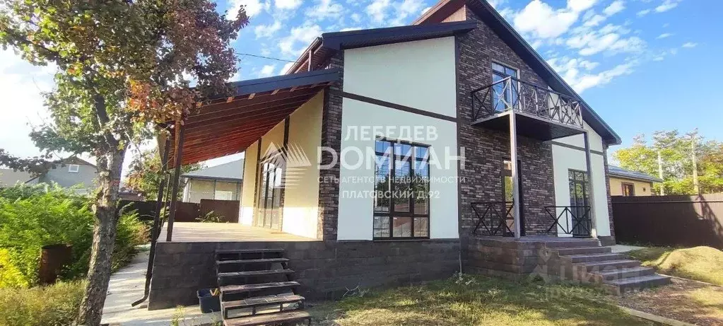 Дом в Ростовская область, Новочеркасск Санаторная ул., 22А (219 м) - Фото 1