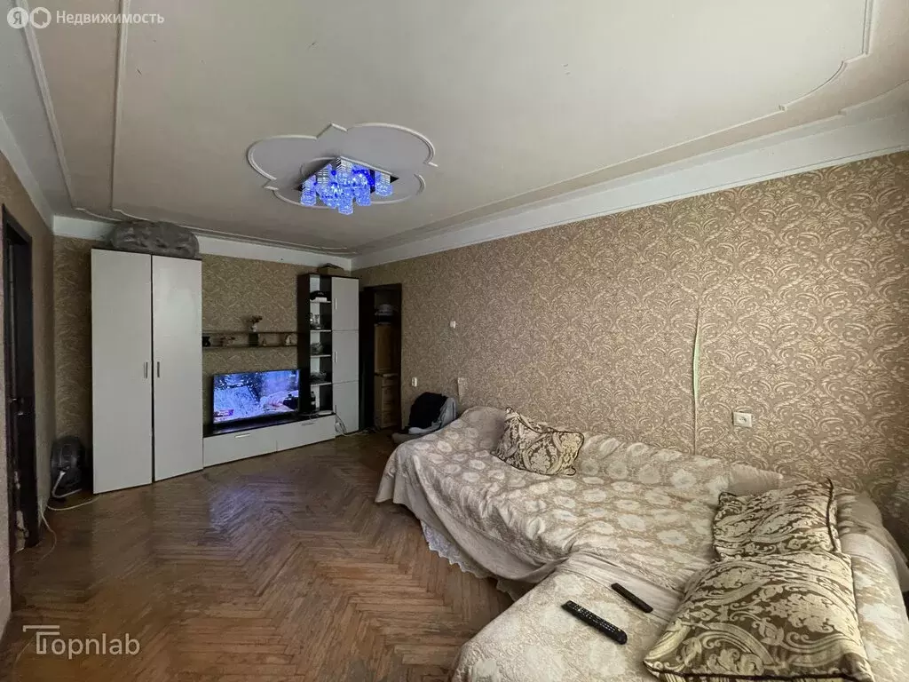 4-комнатная квартира: Нальчик, Ингушская улица, 19 (62 м) - Фото 1