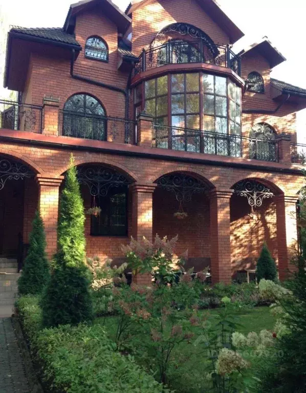 Дом в Московская область, Люберцы городской округ, Малаховка пгт ул. ... - Фото 1