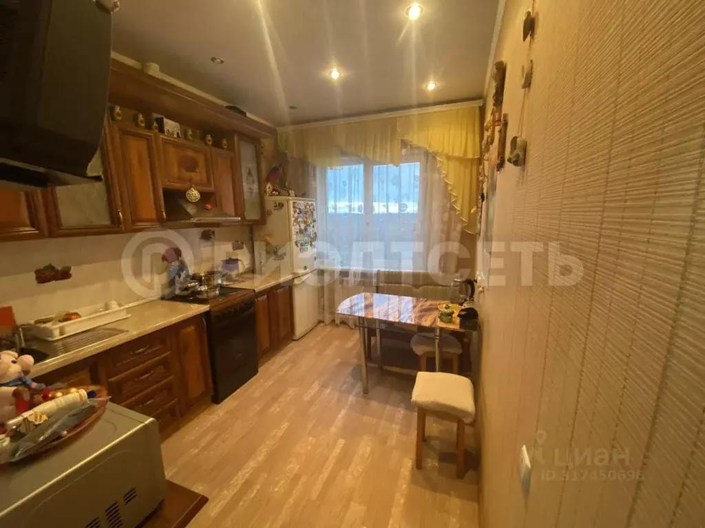 3-к кв. Мурманская область, Апатиты ул. Кирова, 17 (60.0 м) - Фото 0