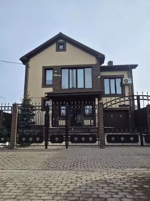 Коттедж в Пензенская область, Кузнецк ул. Ленина (200 м) - Фото 1