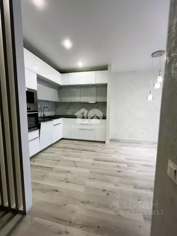 3-к кв. Новосибирская область, Новосибирск ул. Бориса Богаткова, 192А ... - Фото 1