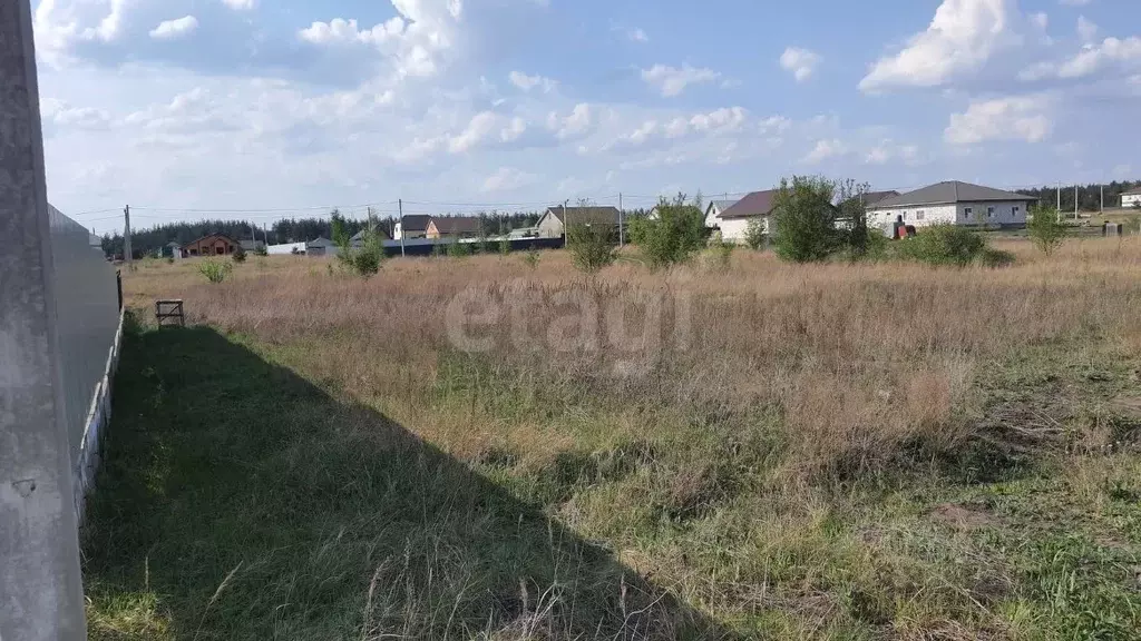 Участок в Белгородская область, Старый Оскол ул. Черемуховая, 3 (15.0 ... - Фото 1