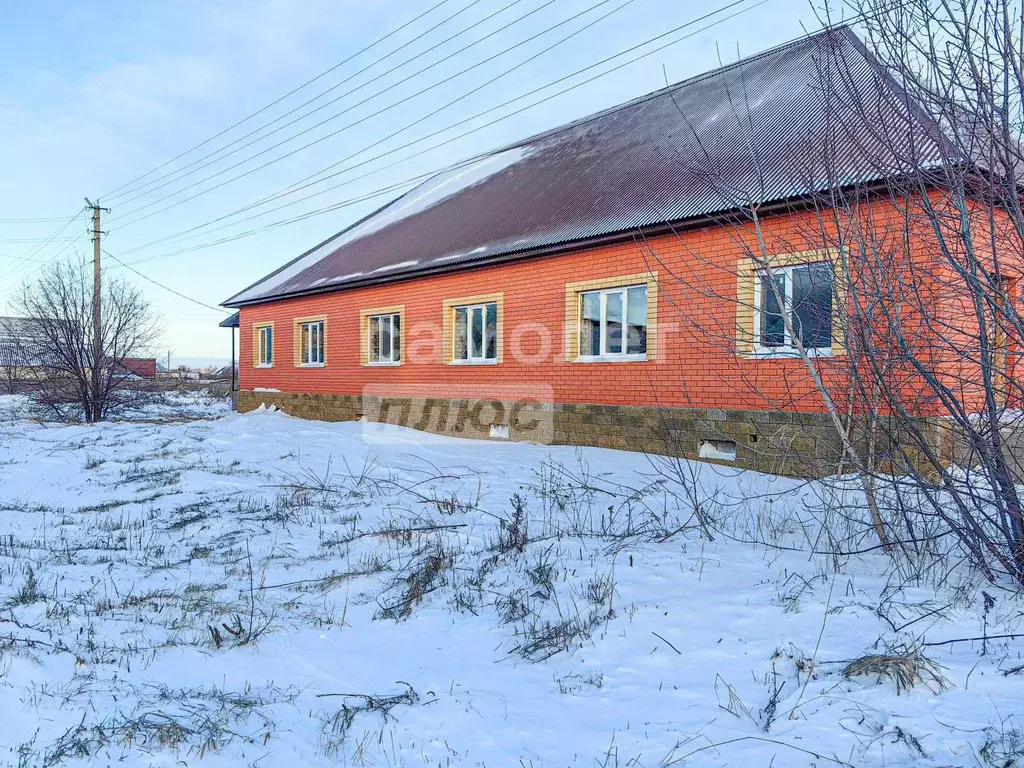 Дом в Ульяновская область, Старая Майна рп ул. 50 лет Победы, 18А (592 ... - Фото 1