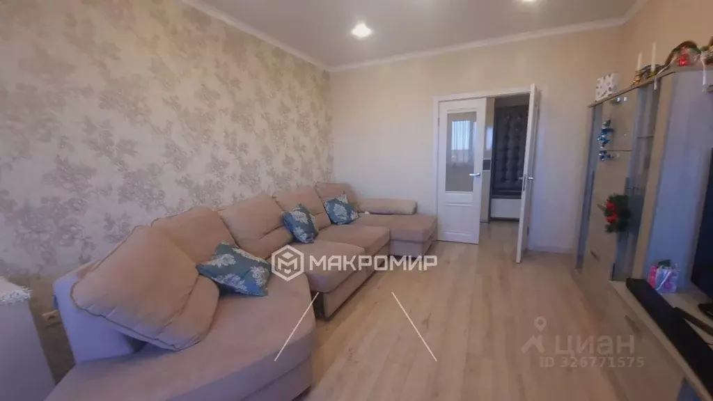 3-к кв. Брянская область, Брянск Белобережская ул., 20 (96.8 м) - Фото 2