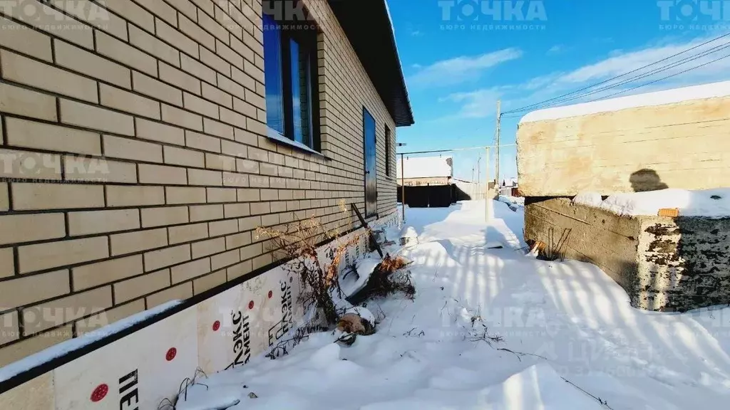 Дом в Челябинская область, Чебаркуль пос. Имени Куйбышева, ул. Чапаева ... - Фото 1