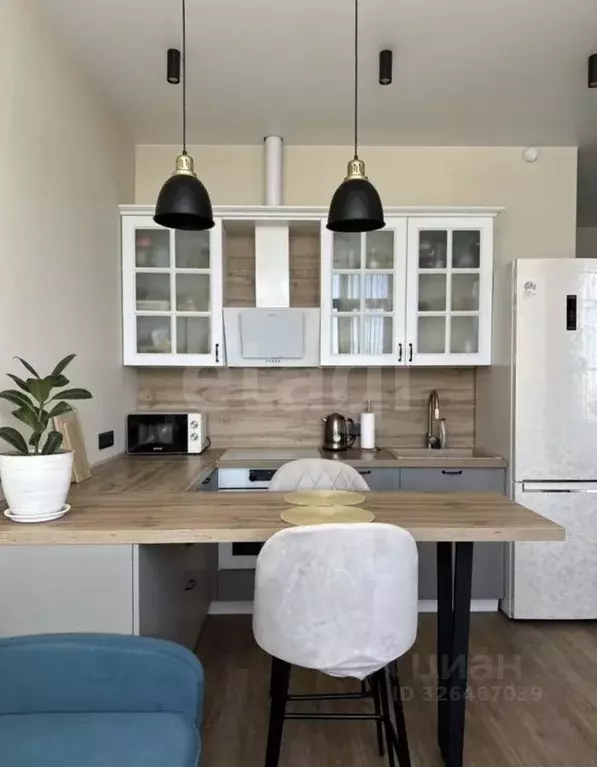 Студия Тюменская область, Тюмень ул. Тимофея Чаркова, 83 (35.6 м) - Фото 1