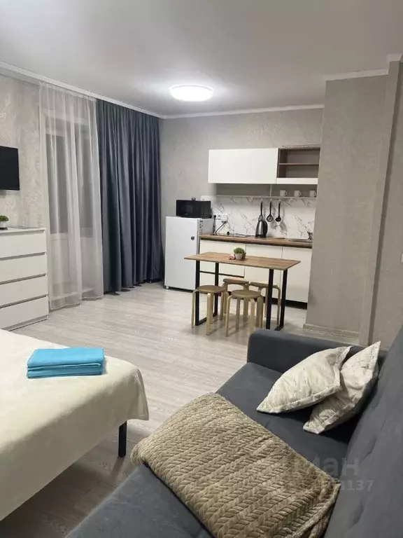 Студия Иркутская область, Иркутск ул. Сурнова, 30/2 (40.0 м) - Фото 1