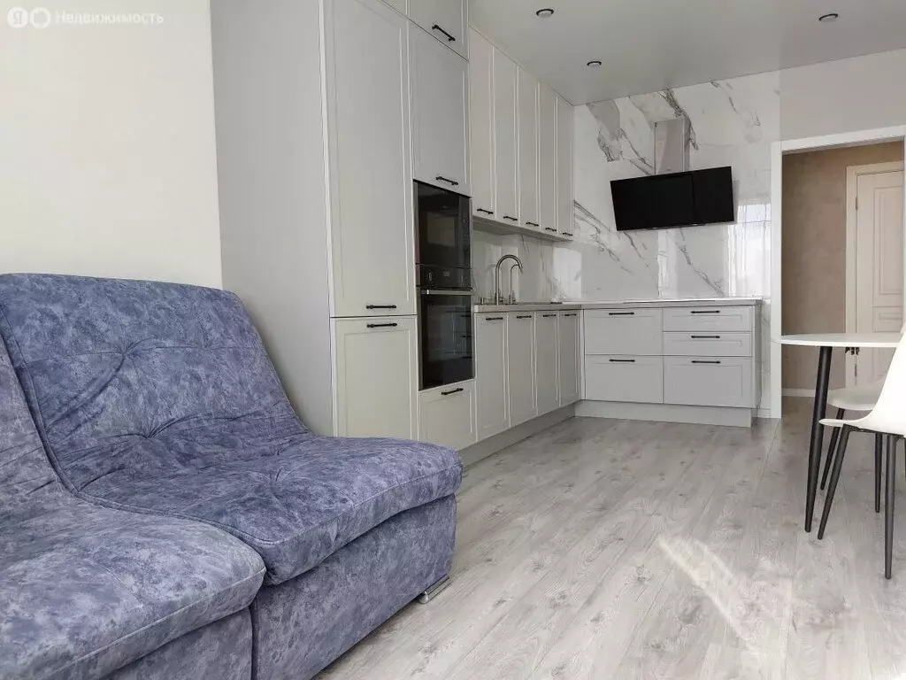 3-комнатная квартира: Ростов-на-Дону, пер. Гвардейский, 13А (65 м) - Фото 0