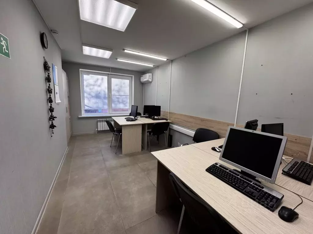 Офис в Астраханская область, Астрахань пл. Декабристов, 7 (18 м) - Фото 1