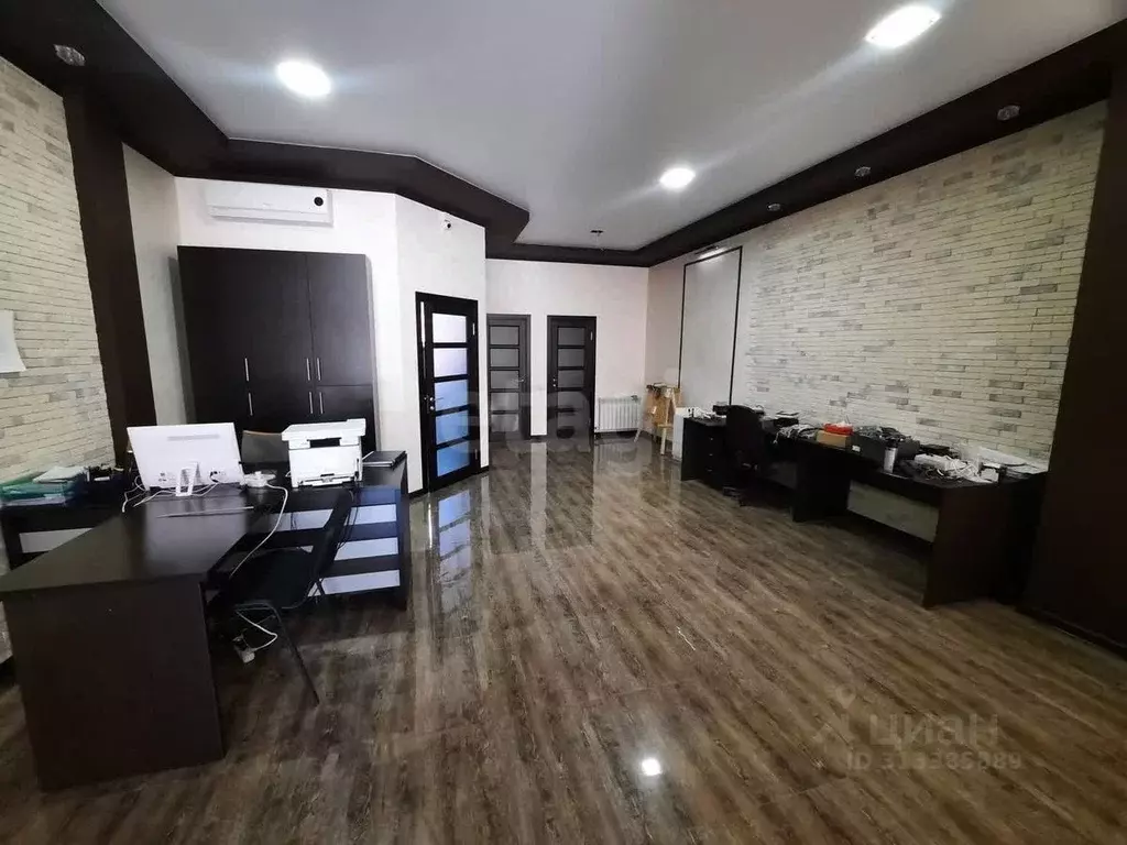 Офис в Краснодарский край, Геленджик ул. Сурикова, 60В (75 м) - Фото 0