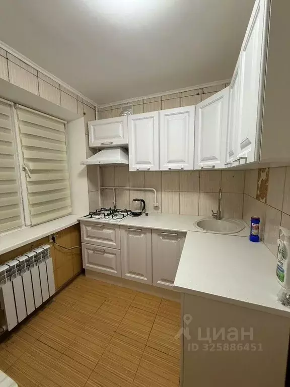 3-к кв. Крым, Симферополь ул. Крымских Партизан, 21 (60.0 м) - Фото 1