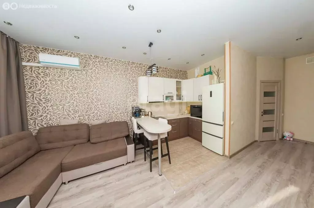 3-комнатная квартира: Кемерово, Московский проспект, 8к1 (50.7 м) - Фото 2