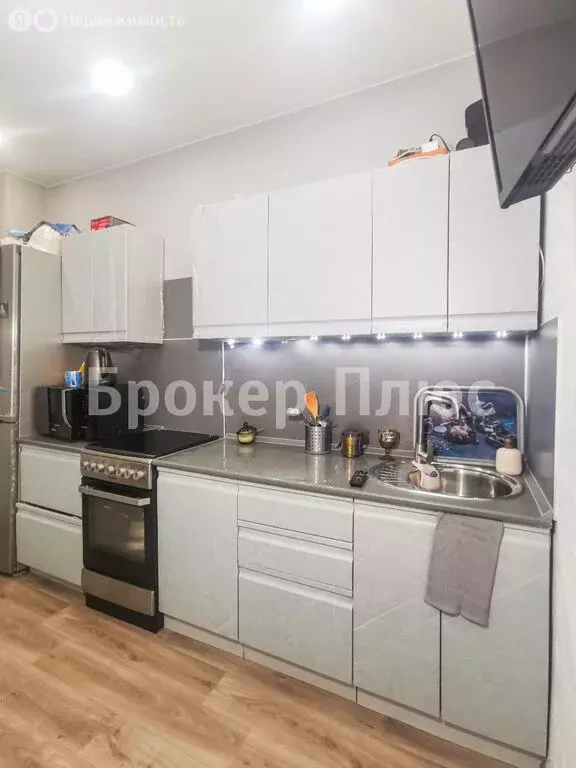 2-комнатная квартира: Абакан, улица Комарова, 24Б (52 м) - Фото 1