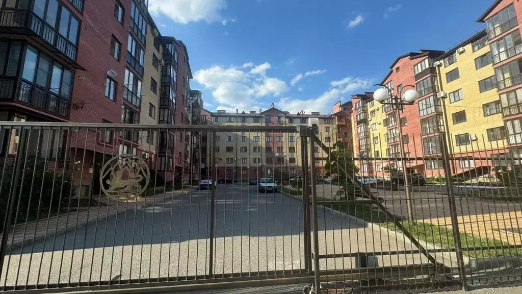 3-к кв. Северная Осетия, Владикавказ ул. Билара Кабалоева, 12А (110.0 ... - Фото 1