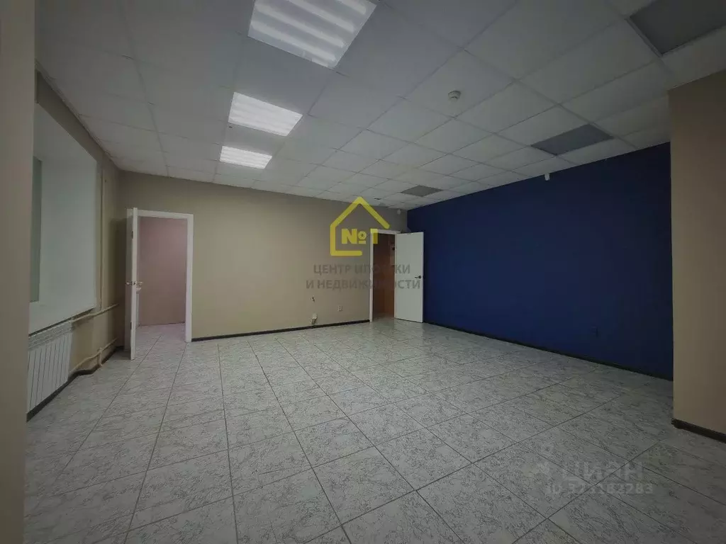 Помещение свободного назначения в Челябинская область, Челябинск ул. ... - Фото 2