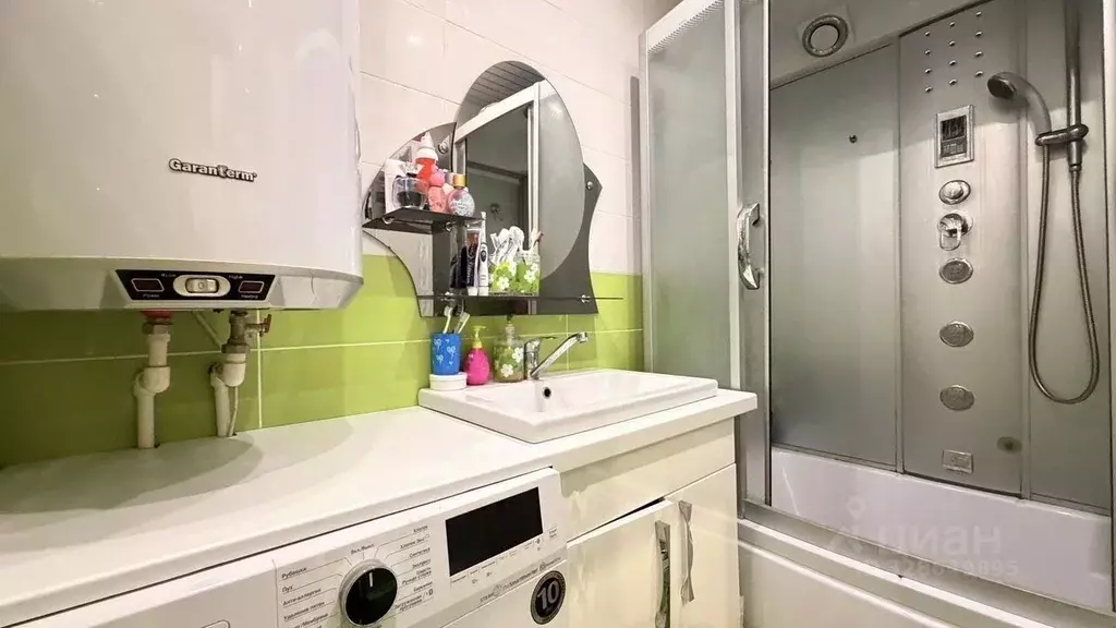 3-к кв. Ленинградская область, Волхов ул. Володарского, 1 (78.0 м) - Фото 1