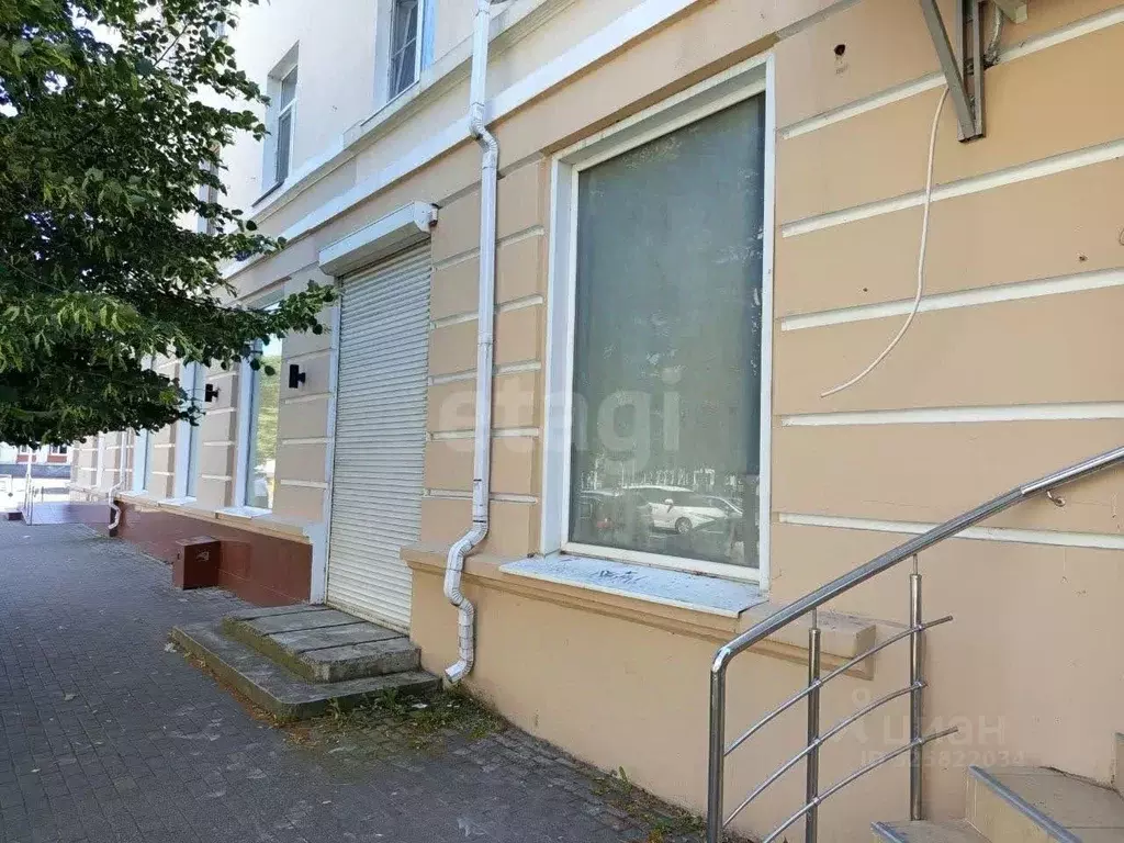 Торговая площадь в Адыгея, Майкоп Советская ул., 207 (36 м) - Фото 1