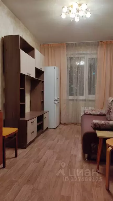 Комната Свердловская область, Екатеринбург ул. Красина, 3 (12.1 м) - Фото 2