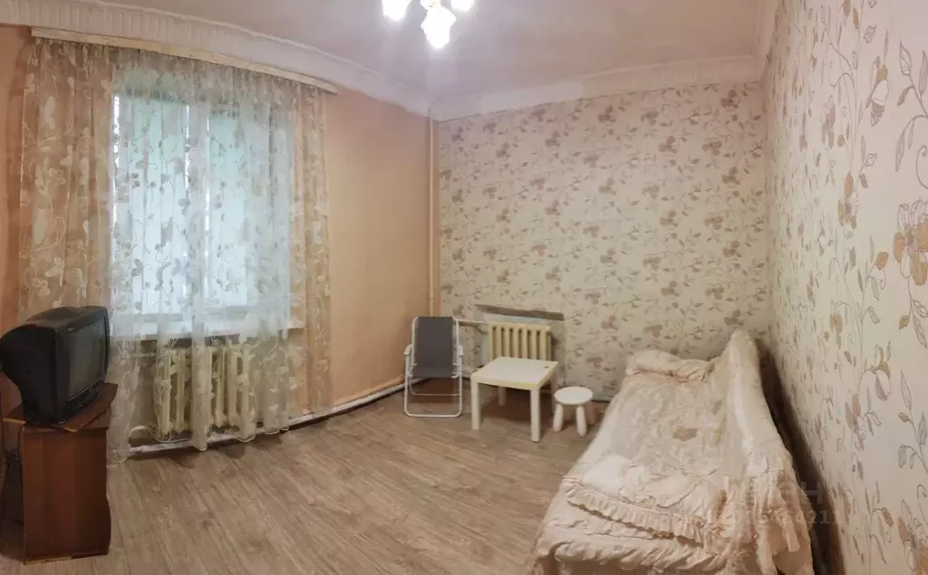 Комната Свердловская область, Екатеринбург ул. Славянская, 37 (28.6 м) - Фото 1