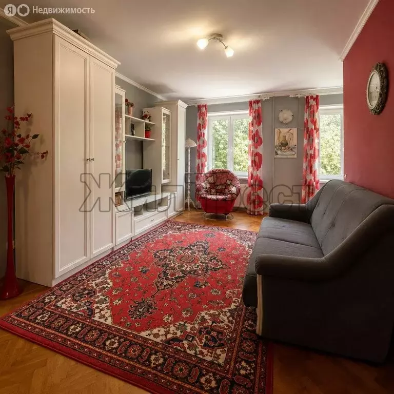 3-комнатная квартира: Белгород, улица Некрасова, 13 (56 м) - Фото 1