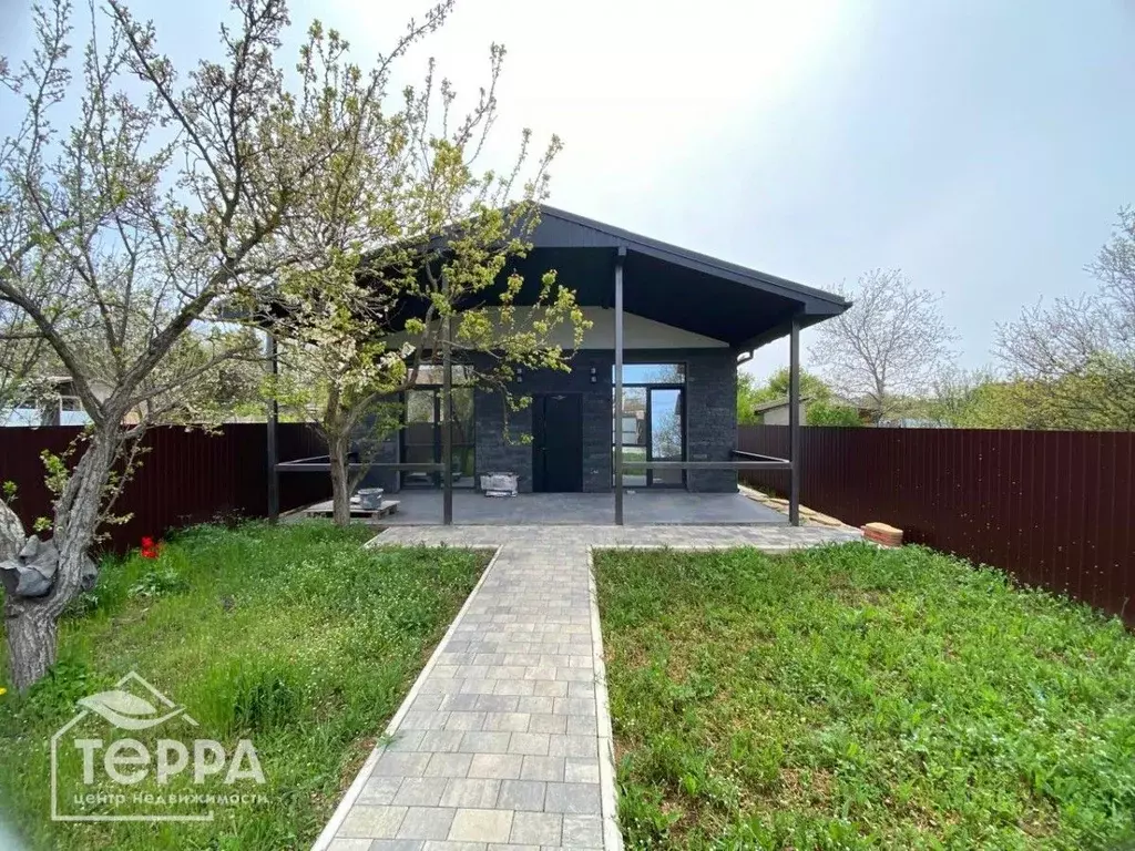 Дом в Крым, Сакский район, Новофедоровка пгт ул. Героев (62 м) - Фото 1