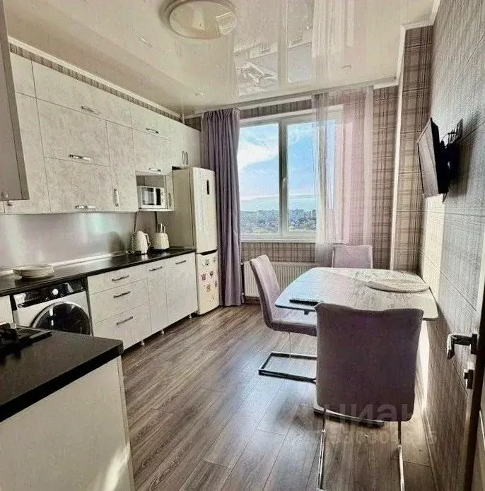 2-к кв. Крым, Симферополь ул. Залесская, 23Ак2 (55.0 м) - Фото 1