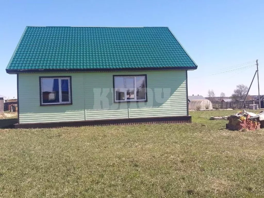 Дом в Вологодская область, с. Сямжа ул. Оштинская, 10 (205 м) - Фото 1