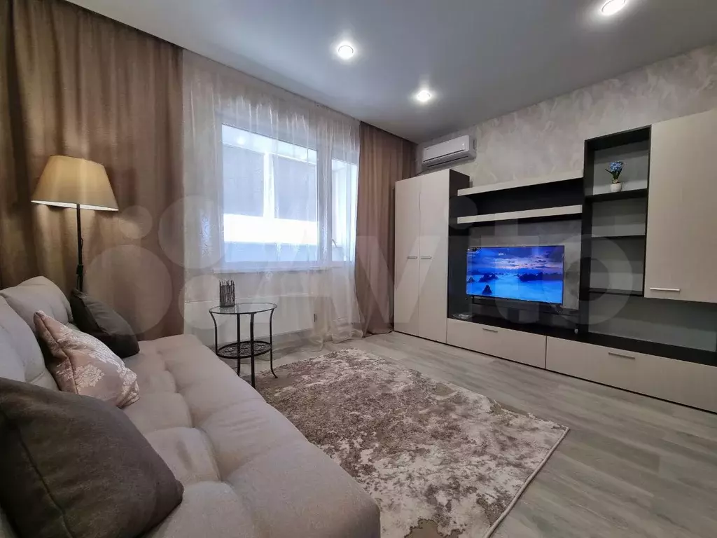 1-к. квартира, 40 м, 8/9 эт. - Фото 0