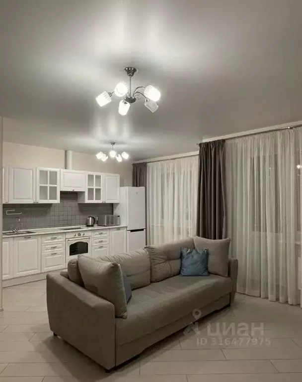 1-к кв. Тюменская область, Тюмень ул. Бориса Житкова, 7 (64.0 м) - Фото 1