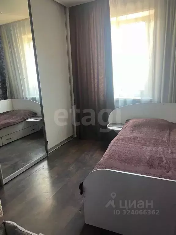 4-к кв. Красноярский край, Красноярск ул. Молокова, 17 (80.4 м) - Фото 1