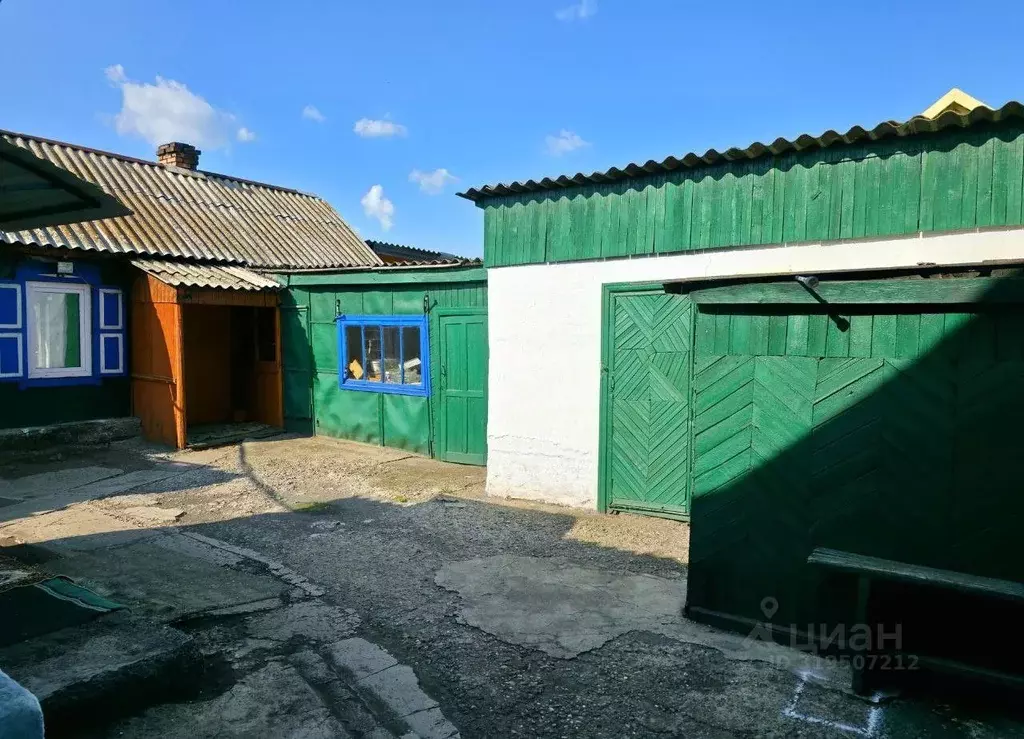 Дом в Хакасия, Черногорск Интернациональная ул., 17 (50 м) - Фото 1