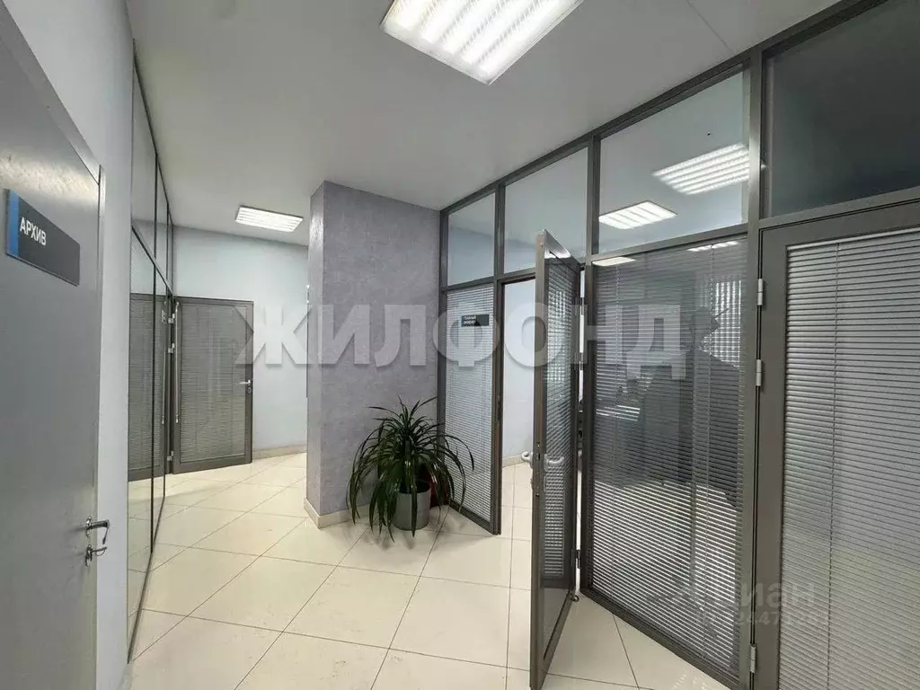 Офис в Новосибирская область, Новосибирск ул. Станиславского, 2/3 (169 ... - Фото 2